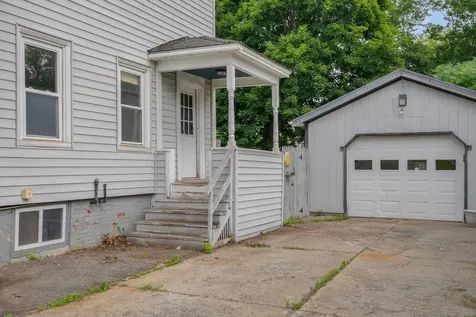 8 Vigue Street Waterville ME 04901