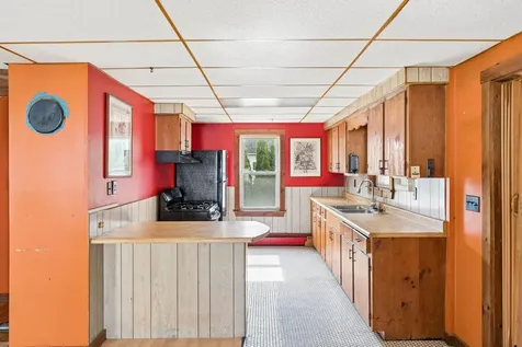 8 Vigue Street Waterville ME 04901