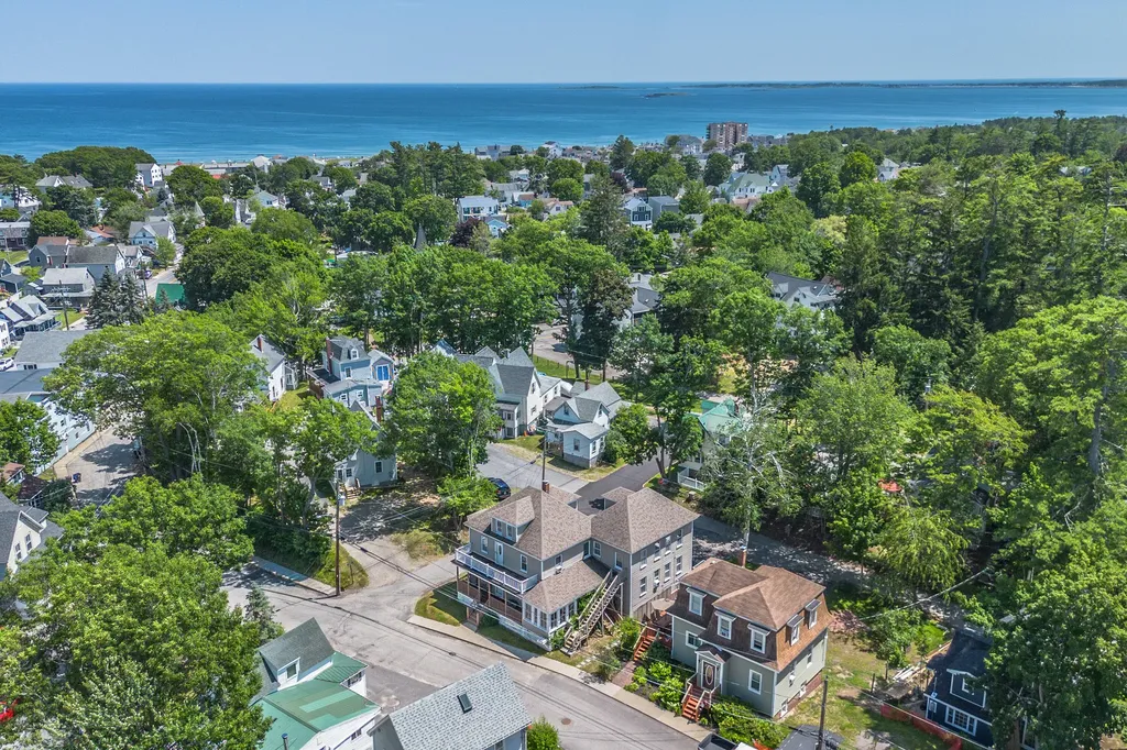25 Evergreen Avenue Old Orchard Beach ME 04064