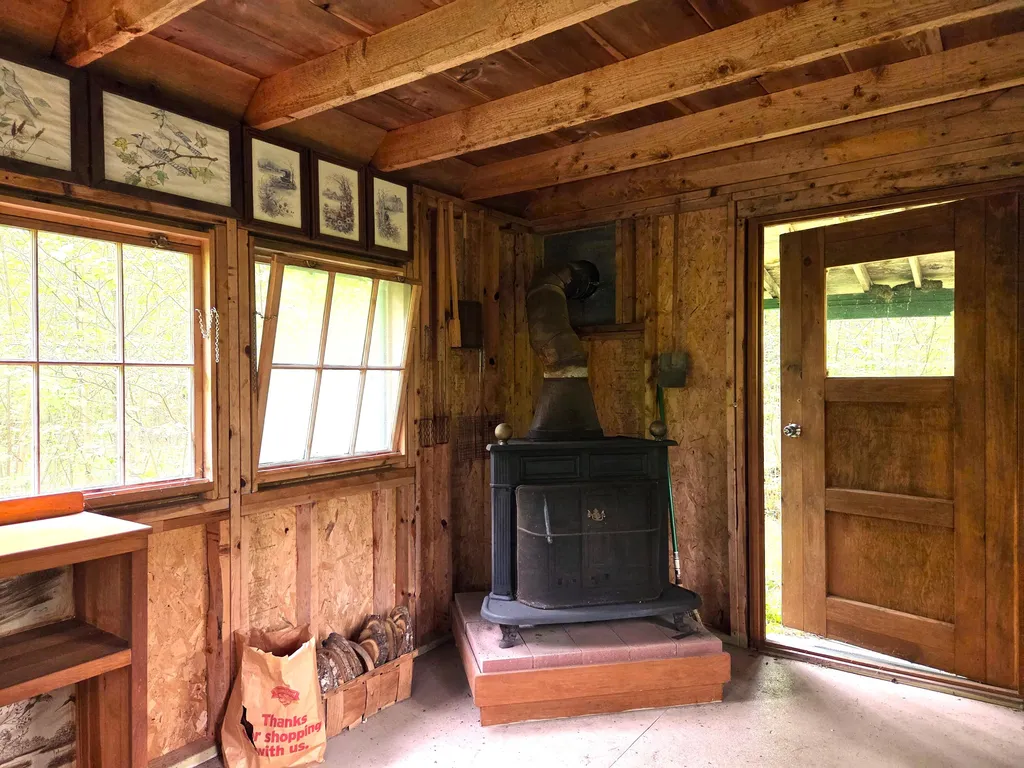 1462 Waterville Waldo ME 04915