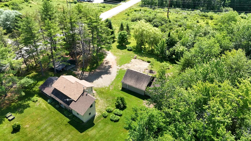 1462 Waterville Waldo ME 04915