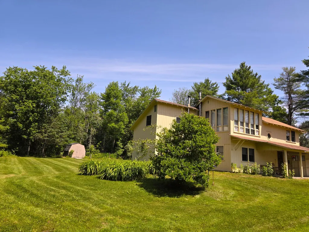 1462 Waterville Waldo ME 04915