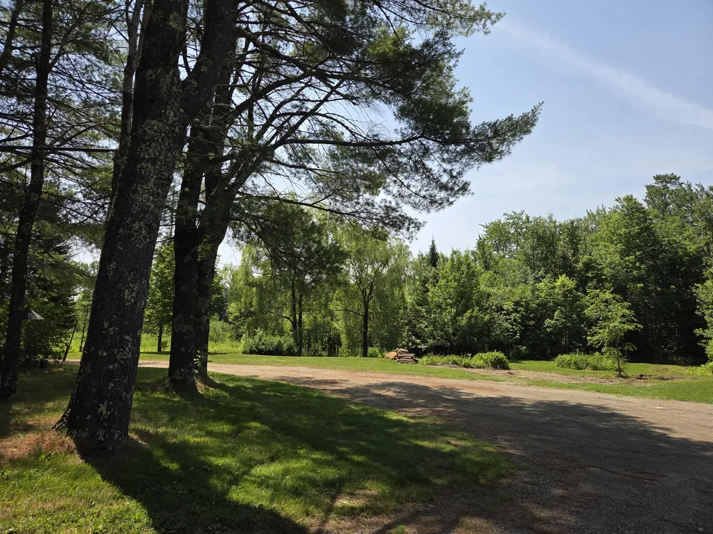 1462 Waterville Waldo ME 04915