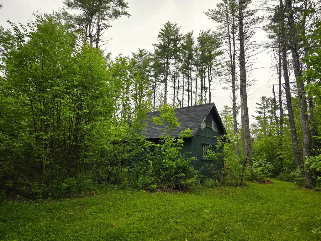 1462 Waterville Waldo ME 04915
