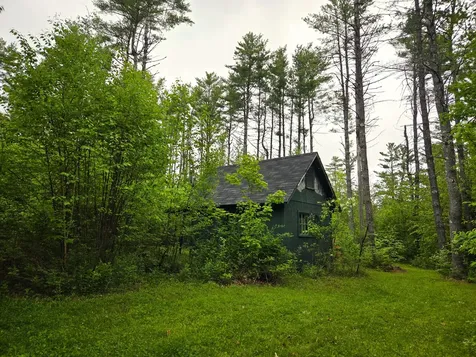 1462 Waterville Waldo ME 04915