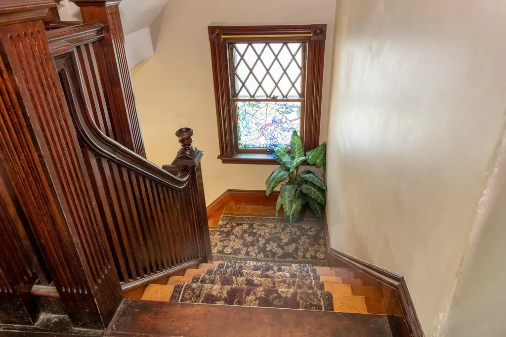 18 Hudson Street Bangor ME 04401
