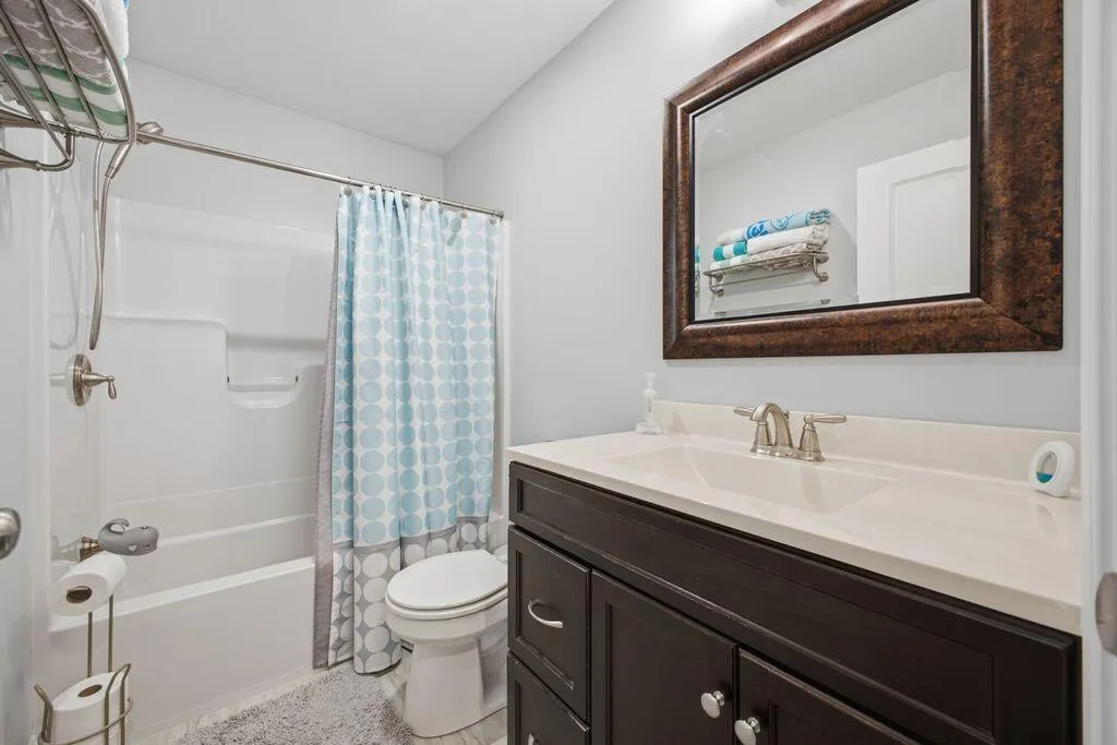 16 Cumberland Lane Gorham ME 04038