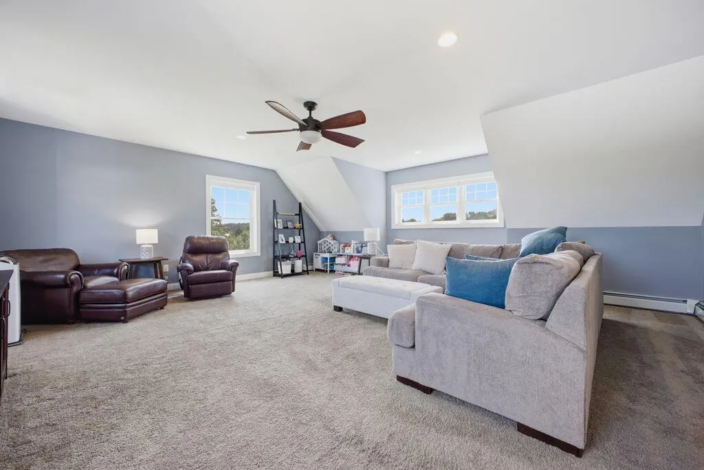 16 Cumberland Lane Gorham ME 04038