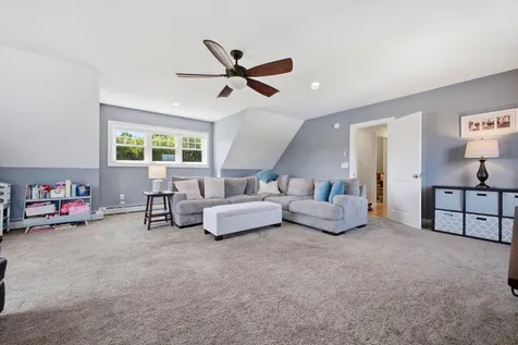 16 Cumberland Lane Gorham ME 04038