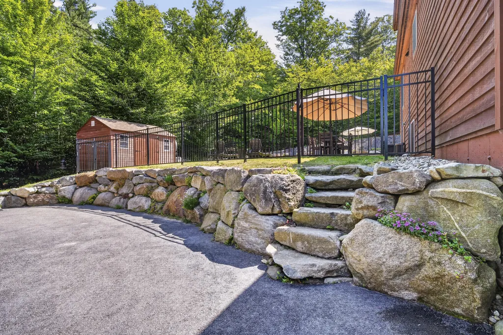 4 Oak Ridge Road Bethel ME 04217