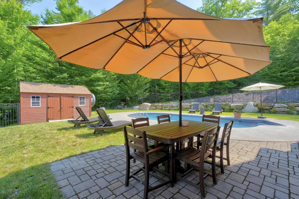 4 Oak Ridge Road Bethel ME 04217