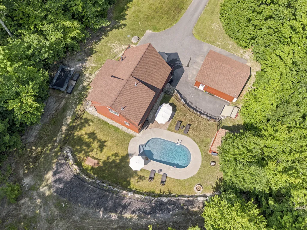 4 Oak Ridge Road Bethel ME 04217