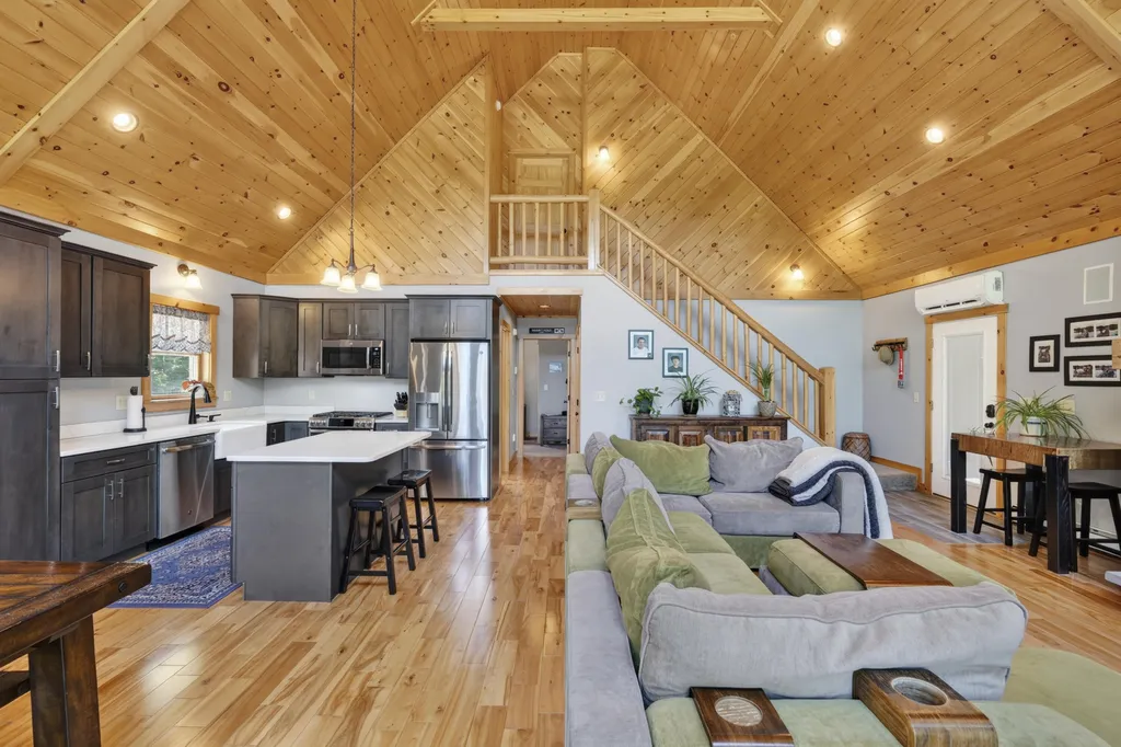 4 Oak Ridge Road Bethel ME 04217