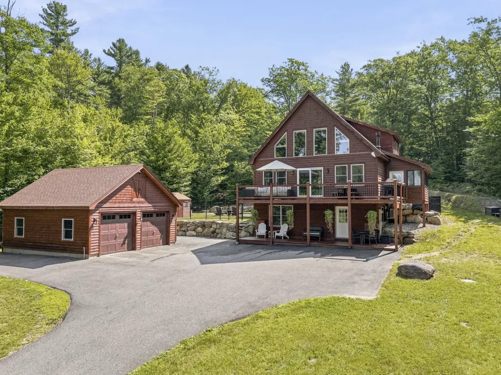 4 Oak Ridge Road Bethel ME 04217