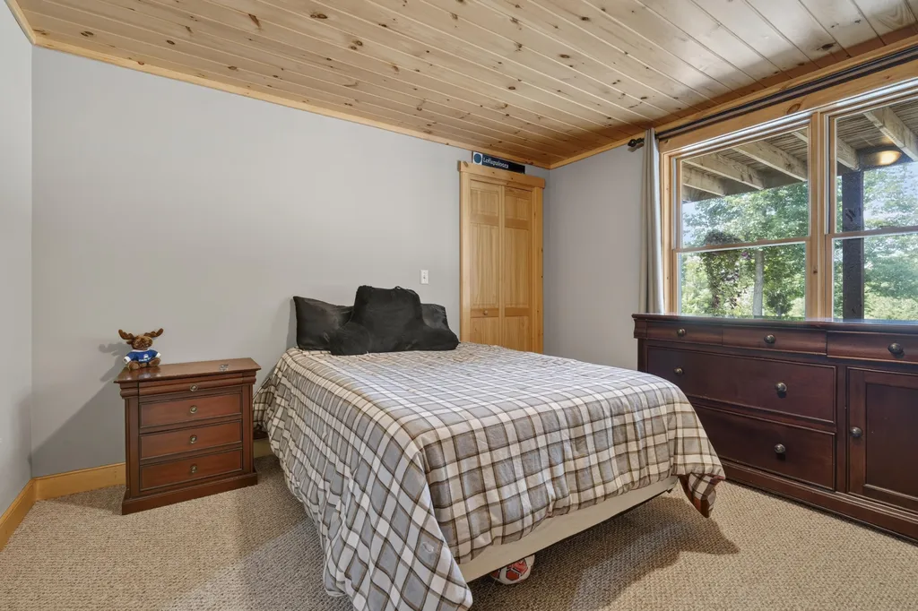 4 Oak Ridge Road Bethel ME 04217