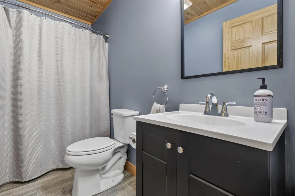 4 Oak Ridge Road Bethel ME 04217