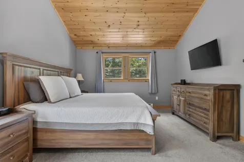 4 Oak Ridge Road Bethel ME 04217