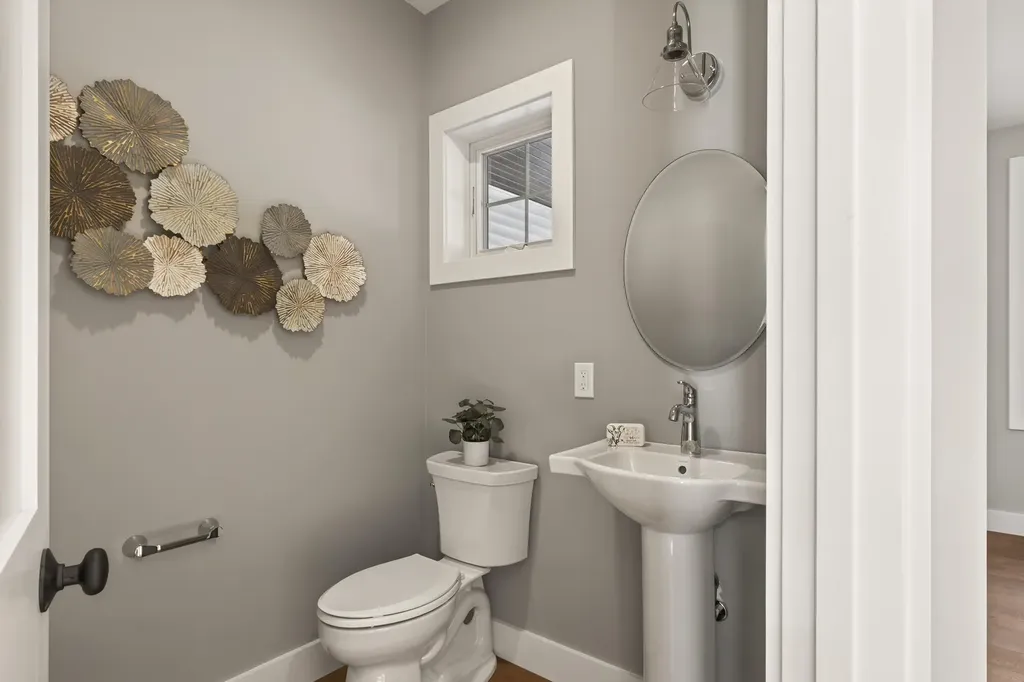 162 Owl's Nest Road Portland ME 04102
