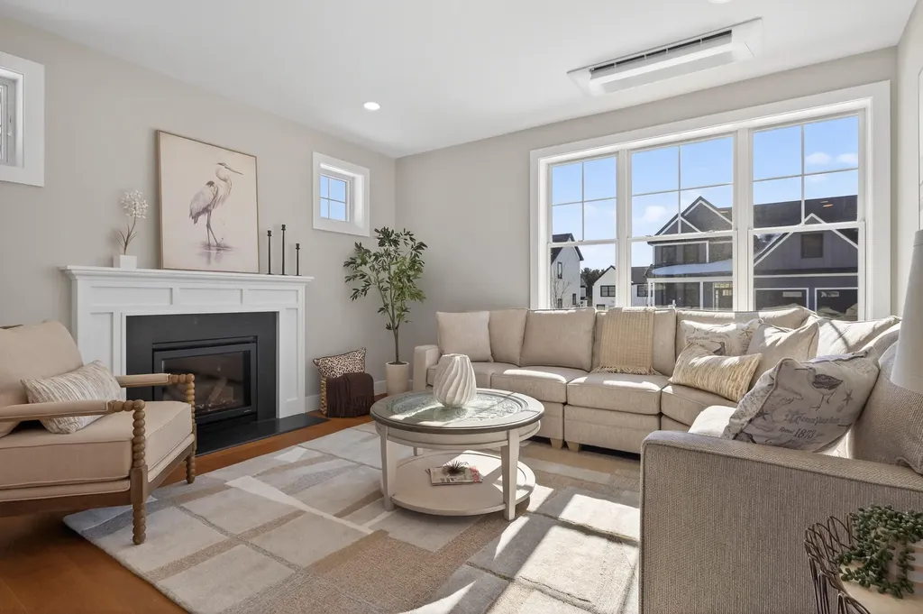 162 Owl's Nest Road Portland ME 04102