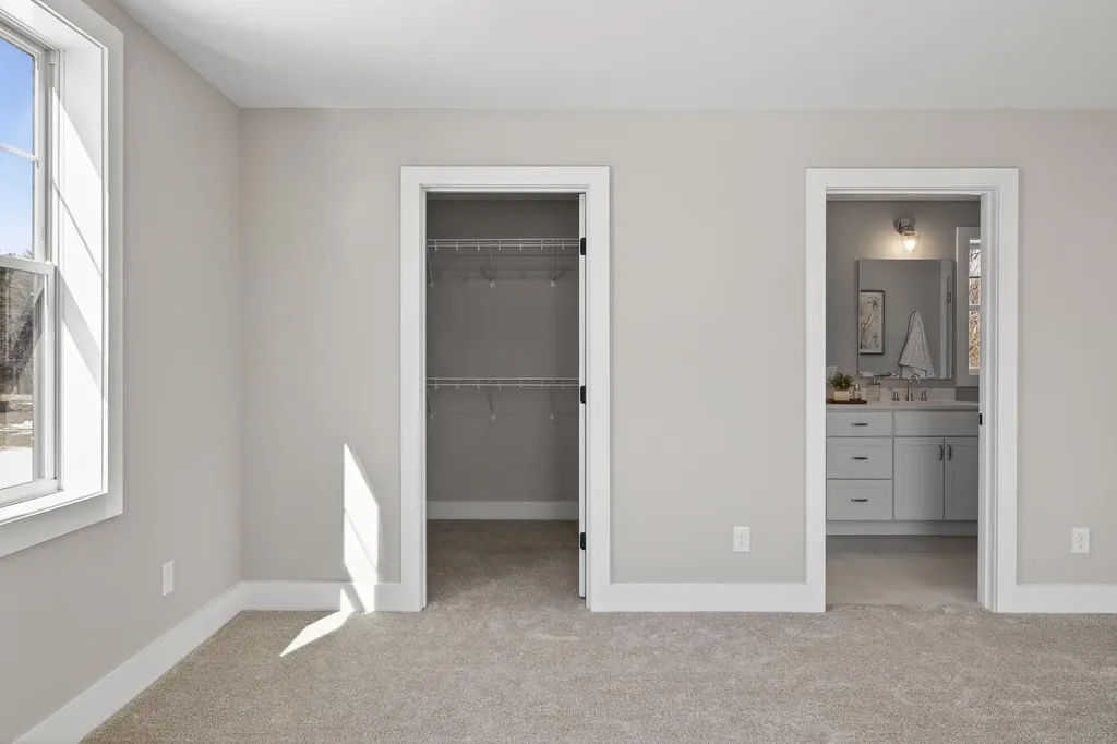 162 Owl's Nest Road Portland ME 04102