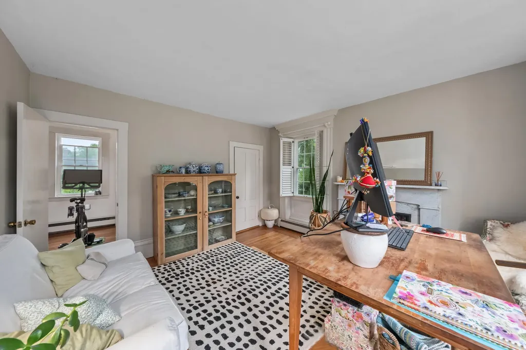 28 Pleasant Street Waldoboro ME 04572
