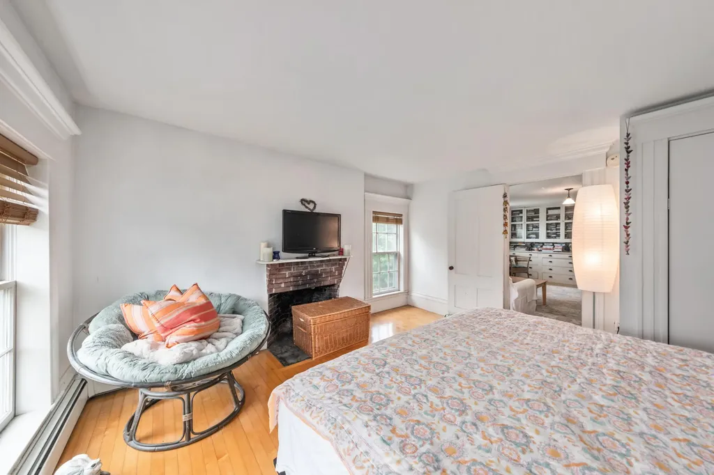 28 Pleasant Street Waldoboro ME 04572