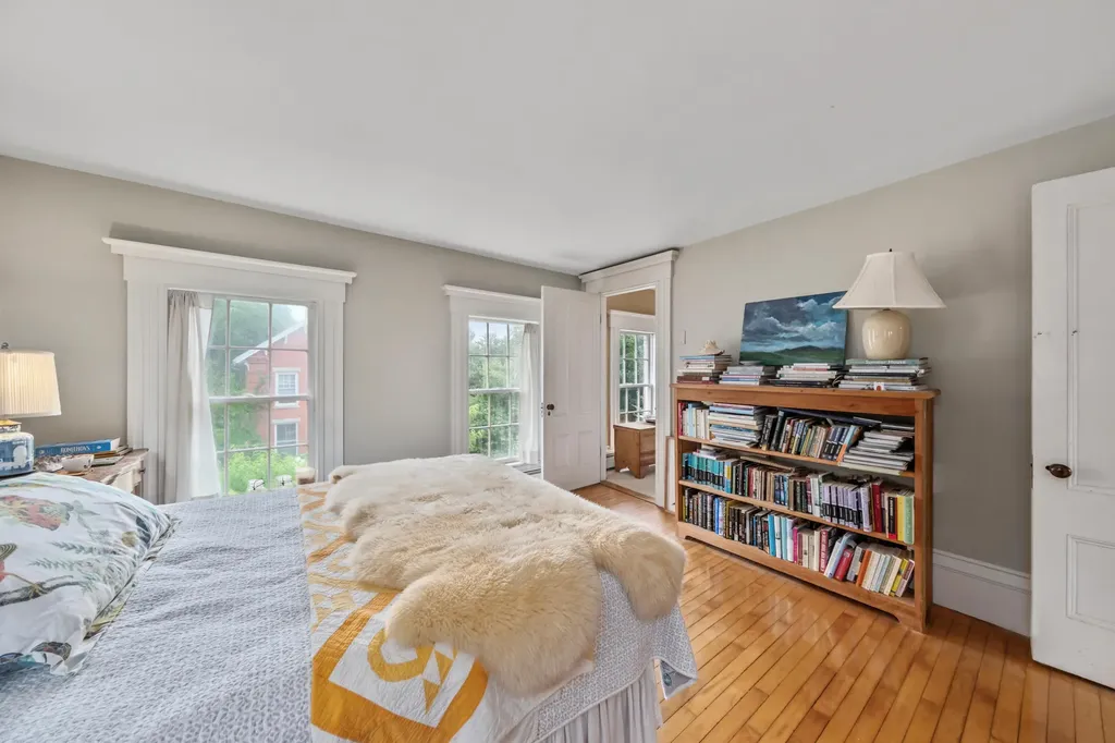 28 Pleasant Street Waldoboro ME 04572