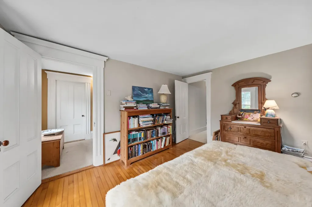 28 Pleasant Street Waldoboro ME 04572