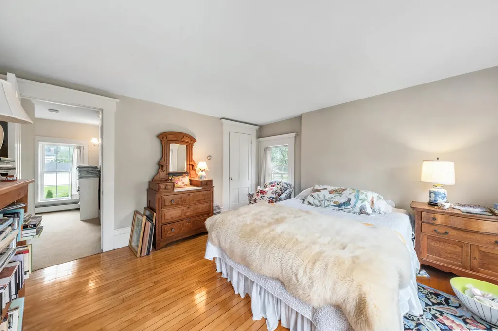 28 Pleasant Street Waldoboro ME 04572