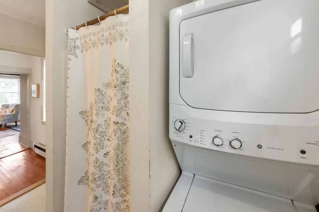 28 Pleasant Street Waldoboro ME 04572