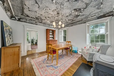 28 Pleasant Street Waldoboro ME 04572