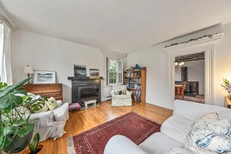 28 Pleasant Street Waldoboro ME 04572