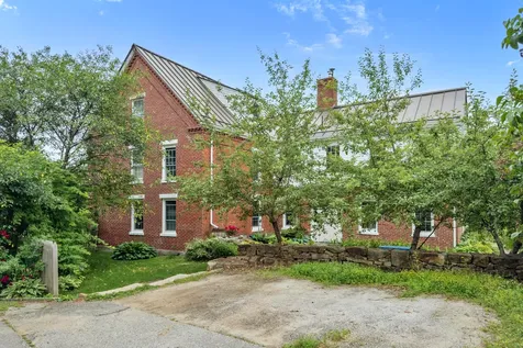28 Pleasant Street Waldoboro ME 04572