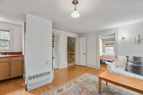 28 Pleasant Street Waldoboro ME 04572