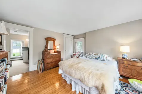28 Pleasant Street Waldoboro ME 04572
