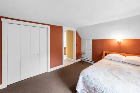 28 Pleasant Street Waldoboro ME 04572