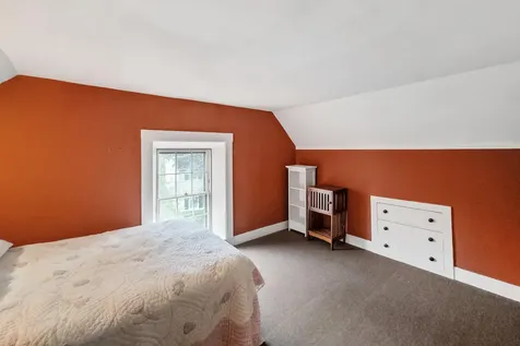 28 Pleasant Street Waldoboro ME 04572