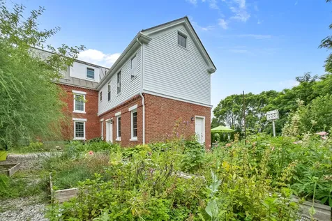 28 Pleasant Street Waldoboro ME 04572