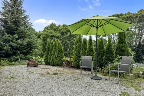 28 Pleasant Street Waldoboro ME 04572