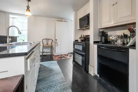 28 Pleasant Street Waldoboro ME 04572