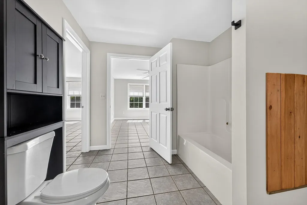 25 Matthews Avenue Vassalboro ME 04989