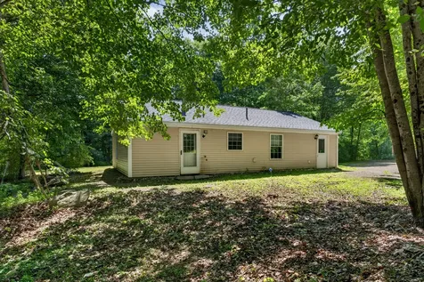 25 Matthews Avenue Vassalboro ME 04989