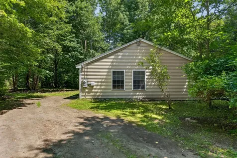 25 Matthews Avenue Vassalboro ME 04989