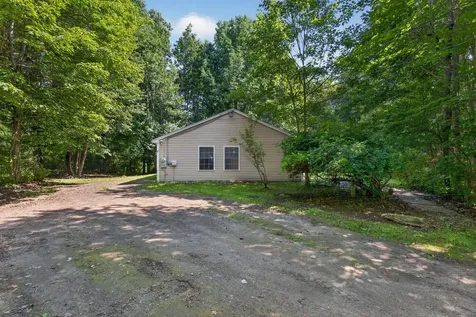 25 Matthews Avenue Vassalboro ME 04989
