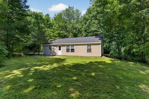 25 Matthews Avenue Vassalboro ME 04989