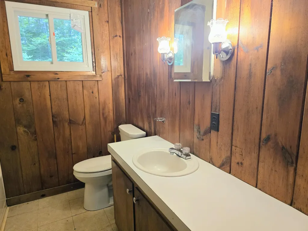 21 Pinhook Road Bridgton ME 04009