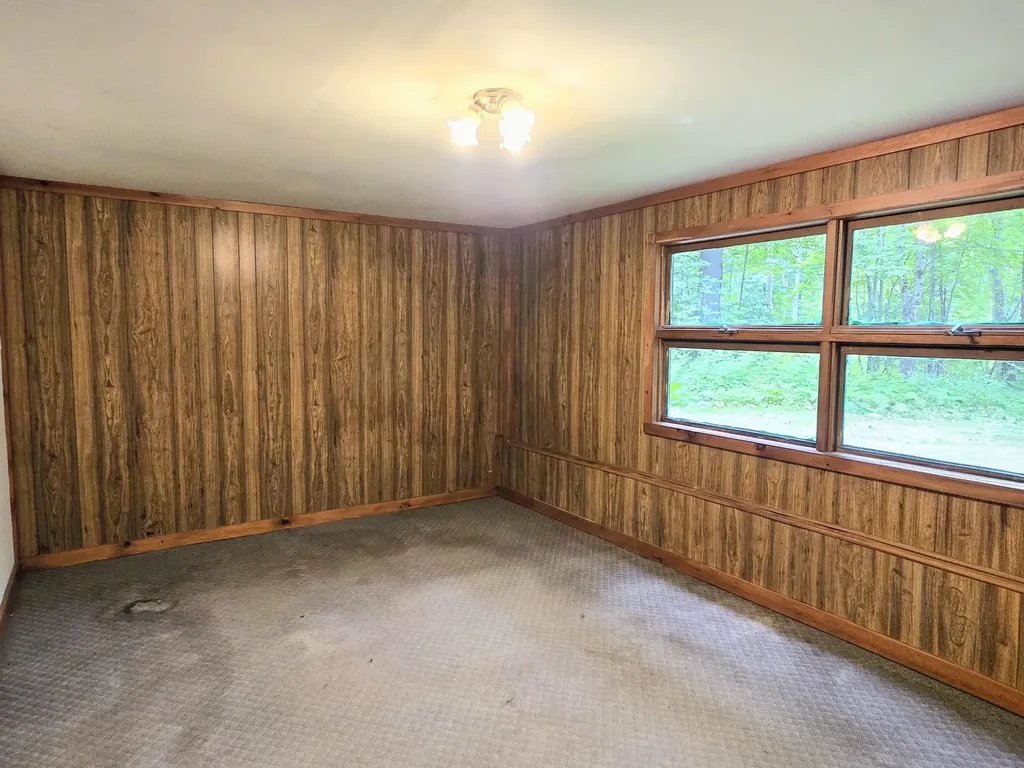 21 Pinhook Road Bridgton ME 04009