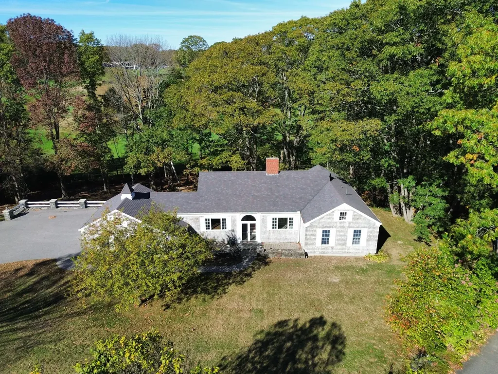 10 Pheasant Hill Road Cape Elizabeth ME 04107