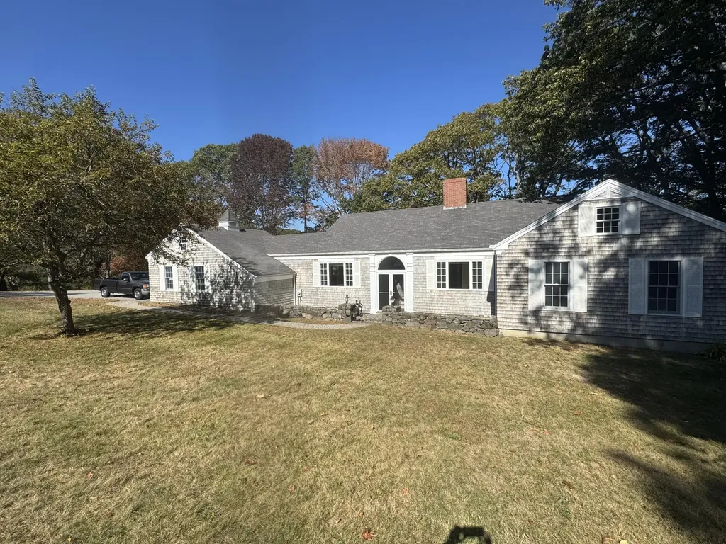 10 Pheasant Hill Road Cape Elizabeth ME 04107