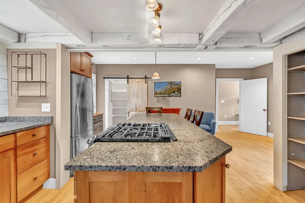 155 West Road Waterboro ME 04087